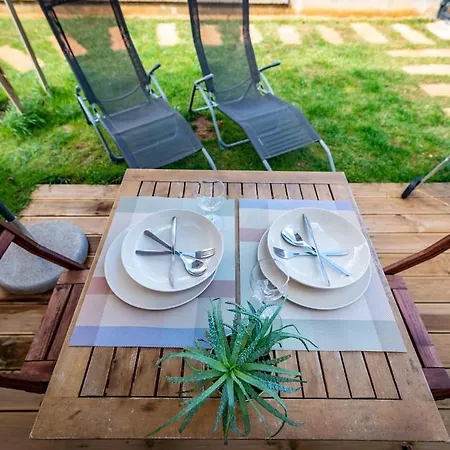 Apartmán Cute&comfy With Outdoor Space -new Built Pula